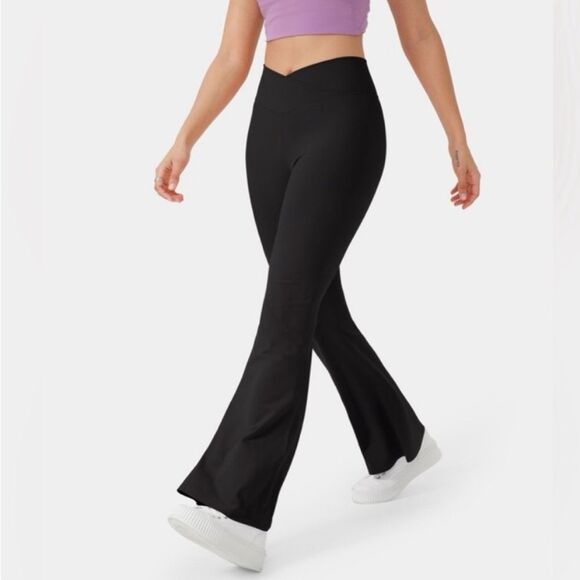 Halara Crossover High Waisted Back Pocket Super Flare Legging Black - Picture 1 of 10